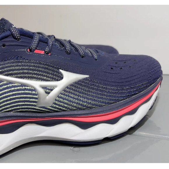 Mizuno Wave Sky 5 Womens Size 8M Running Shoes Peacoat/Red 411329.PCPC Worn 1X! - Picture 5 of 16